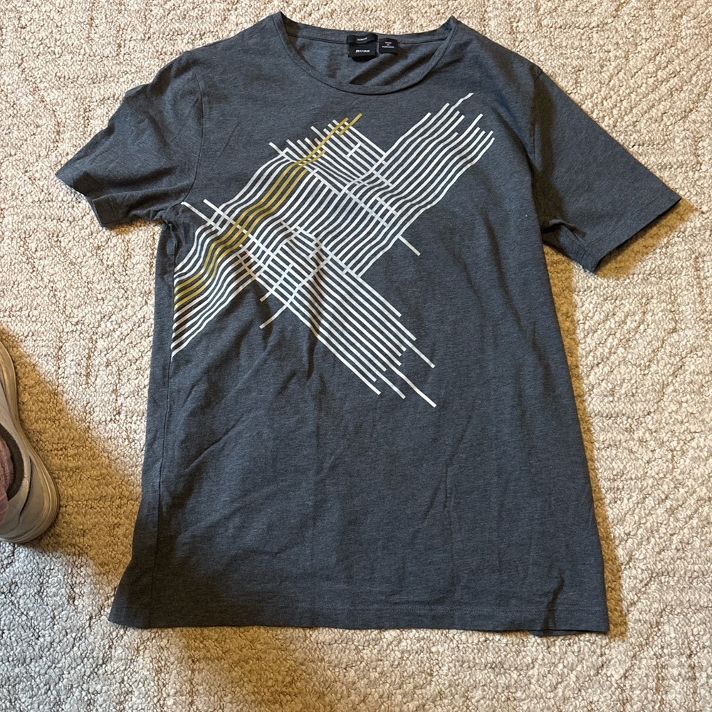 Hugo Boss crewneck Gray Graphic Tee - Picture 3 of 7